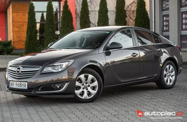 OPEL Insignia 