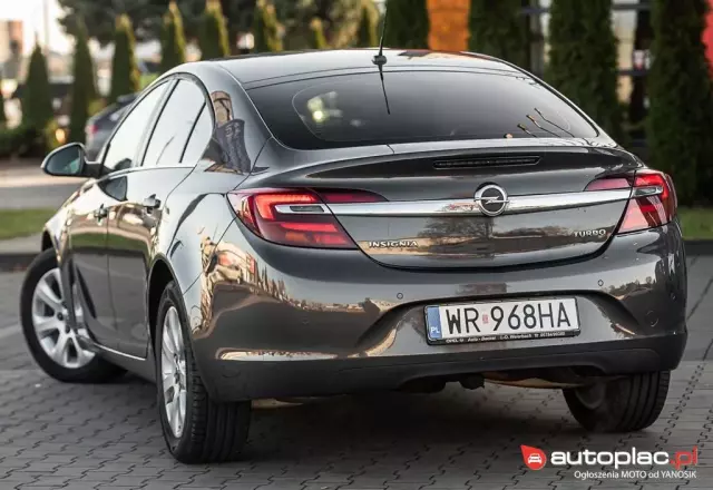 OPEL Insignia 