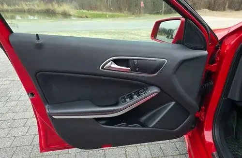 MERCEDES-BENZ Klasa A 