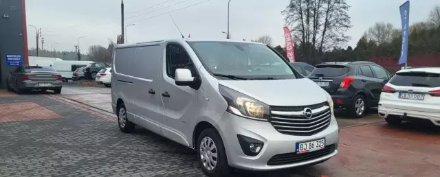 OPEL Vivaro 