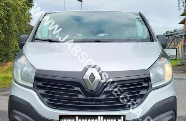 RENAULT Trafic 