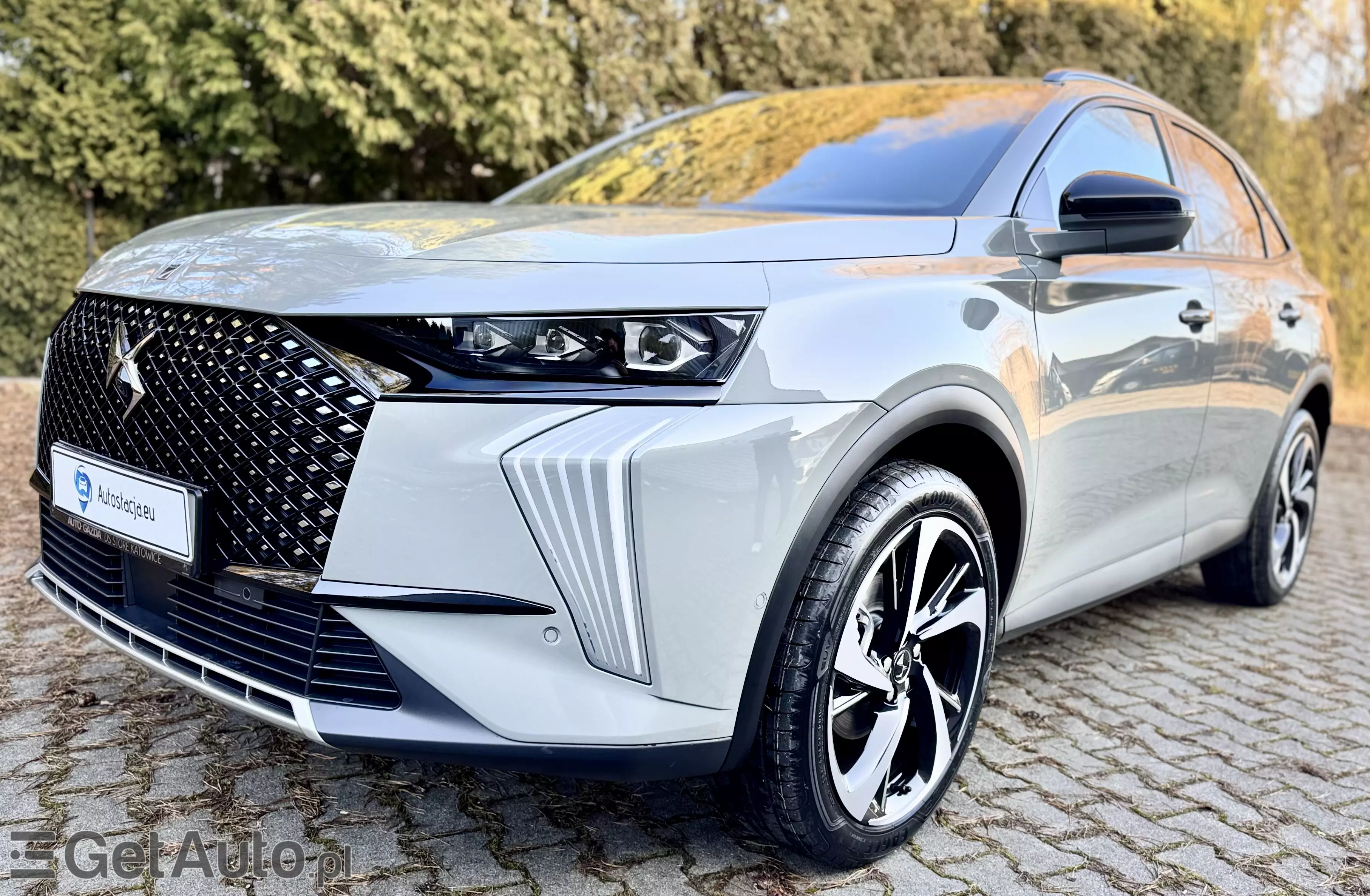 DS. AUTOMOBILES Inny DS7