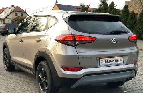 HYUNDAI Tucson 