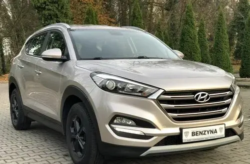 HYUNDAI Tucson 