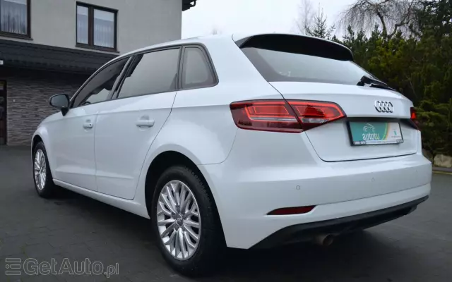 AUDI A3 1.6 TDI Sportback S tronic