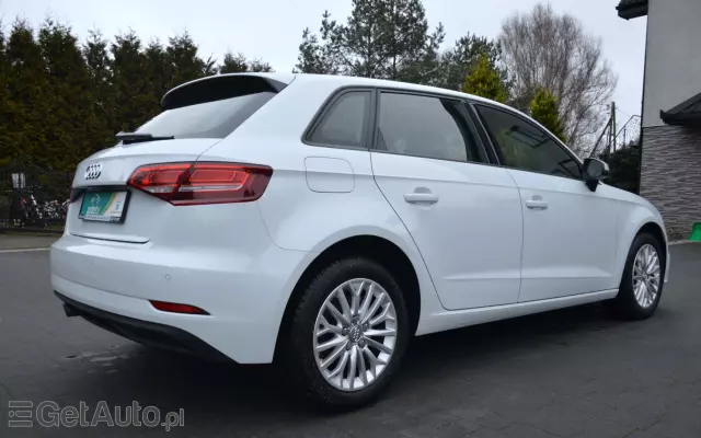 AUDI A3 1.6 TDI Sportback S tronic