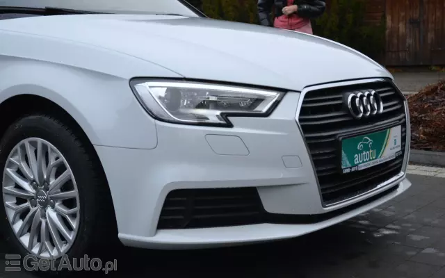 AUDI A3 1.6 TDI Sportback S tronic