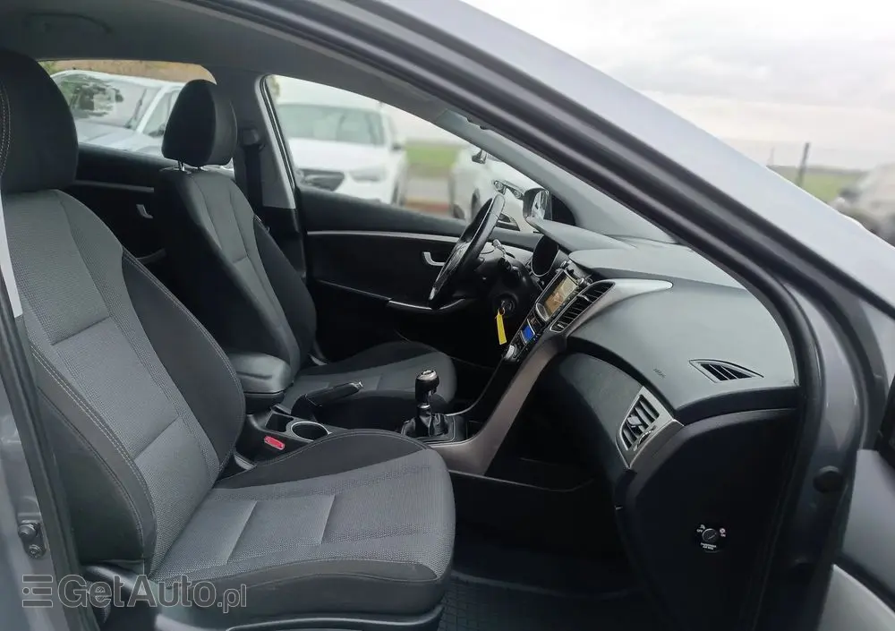 HYUNDAI I30 1.6 CRDi Premium