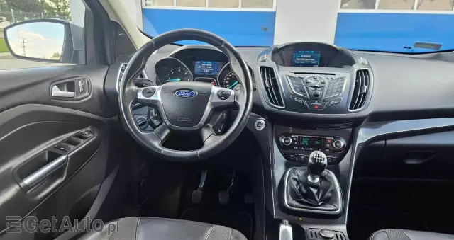 FORD Kuga Titanium 4WD