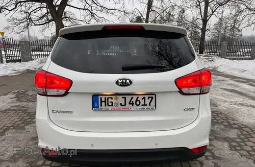 KIA Carens 