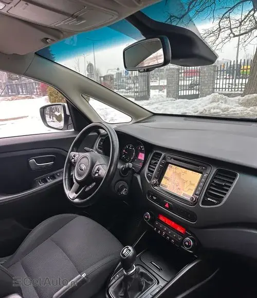 KIA Carens 
