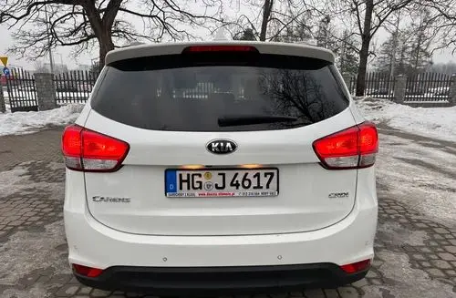 KIA Carens 