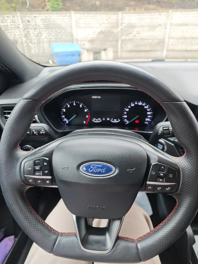 FORD Focus ST-Line