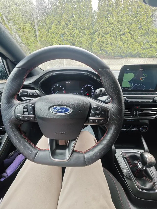 FORD Focus ST-Line
