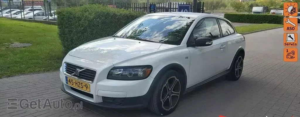 VOLVO C30 