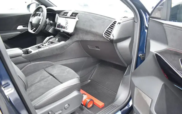 DS AUTOMOBILES DS 7 1.5 BlueHDi Performance Line +