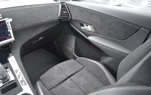 DS AUTOMOBILES DS 7 1.5 BlueHDi Performance Line +