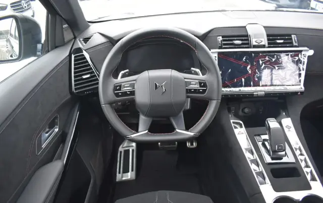 DS AUTOMOBILES DS 7 1.5 BlueHDi Performance Line +