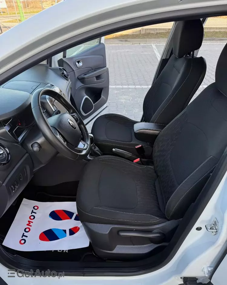 RENAULT Captur 1.5 dCi Intens EDC