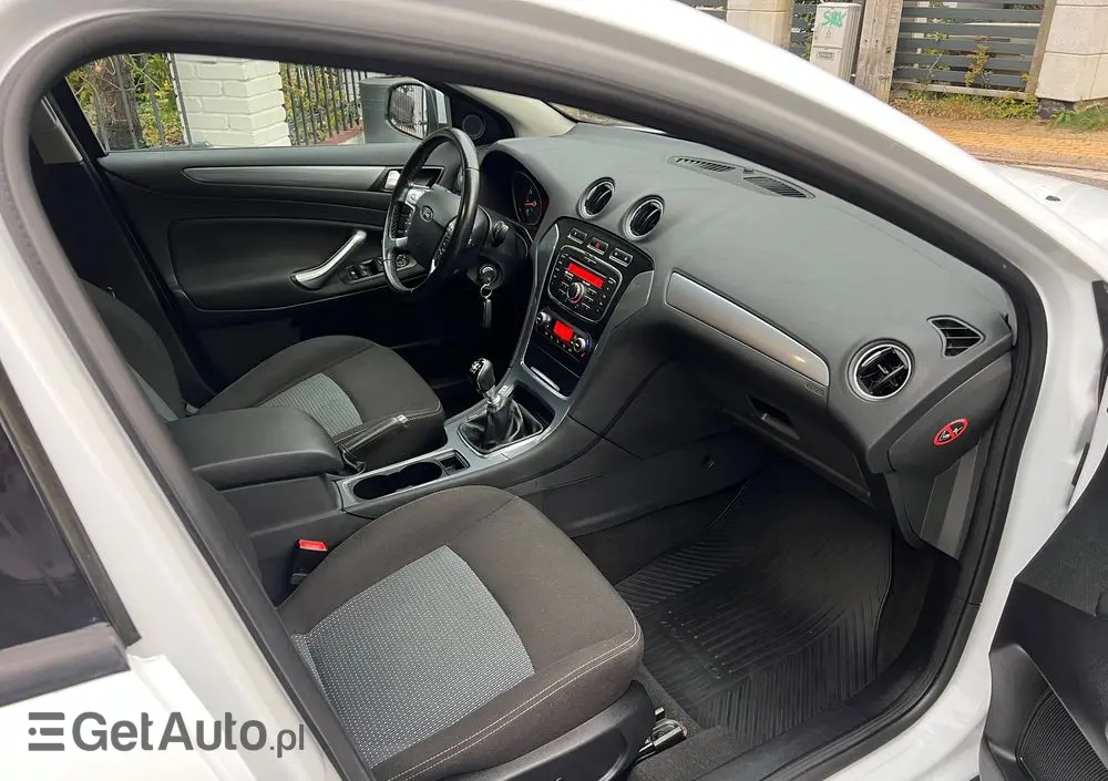 FORD Mondeo 1.6 Eco Boost Start-Stopp Titanium X