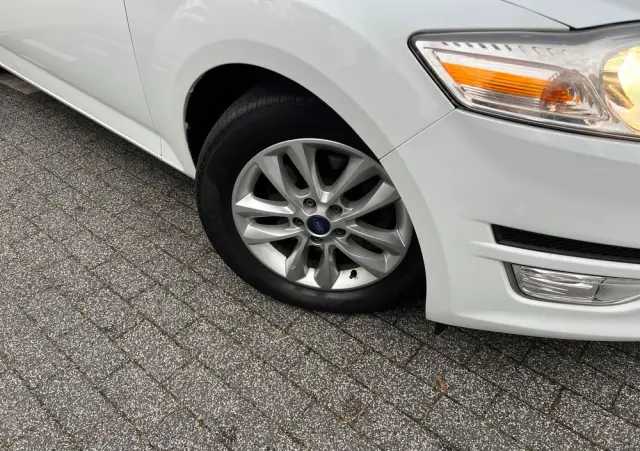 FORD Mondeo 1.6 Eco Boost Start-Stopp Titanium X