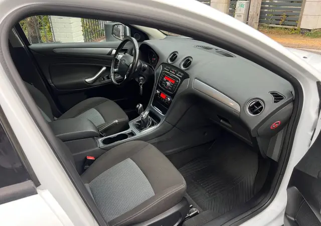 FORD Mondeo 1.6 Eco Boost Start-Stopp Titanium X