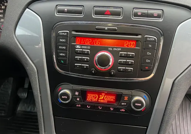 FORD Mondeo 1.6 Eco Boost Start-Stopp Titanium X