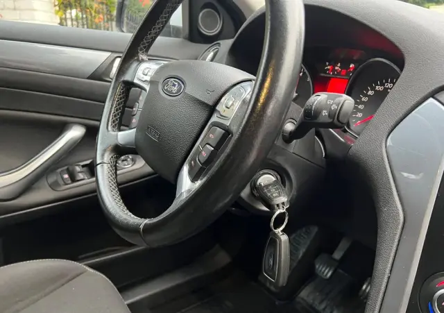 FORD Mondeo 1.6 Eco Boost Start-Stopp Titanium X