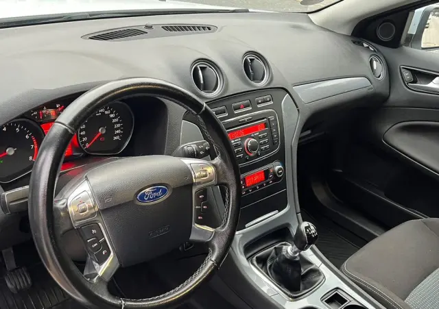 FORD Mondeo 1.6 Eco Boost Start-Stopp Titanium X