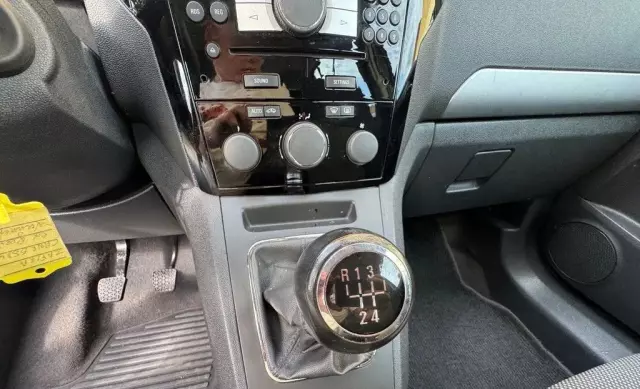 OPEL Zafira 