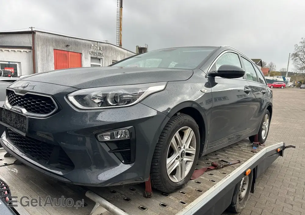 KIA Ceed 1.4 T-GDI DCT OPF Spirit