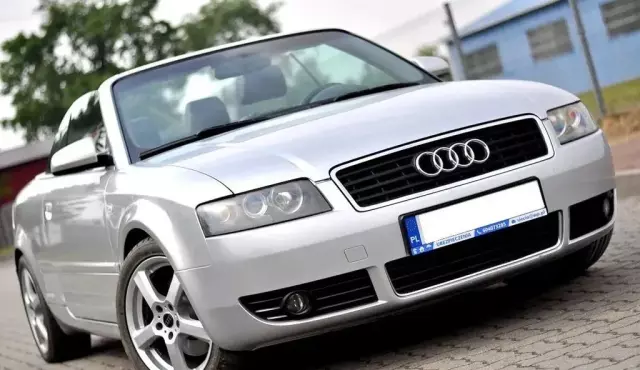 AUDI A4 