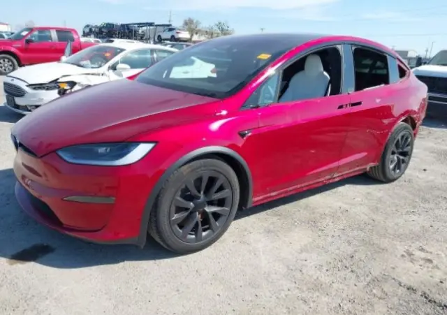 TESLA Model X 