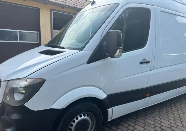 MERCEDES-BENZ SPRINTER 