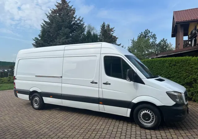 MERCEDES-BENZ SPRINTER 