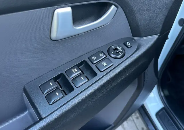 KIA Sportage 1.6 GDI Business Line L 2WD