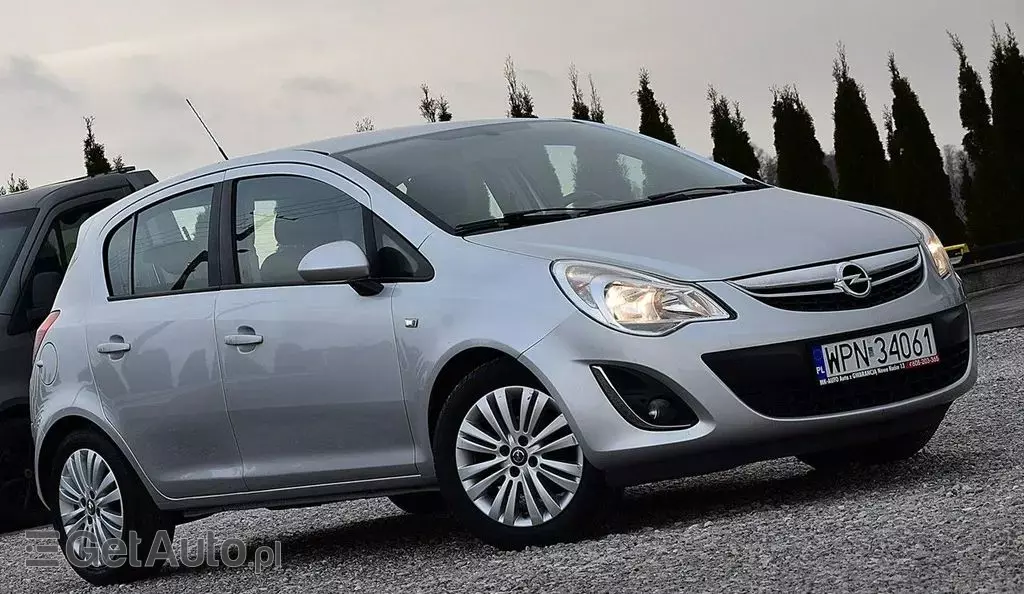OPEL Corsa 