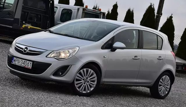 OPEL Corsa 