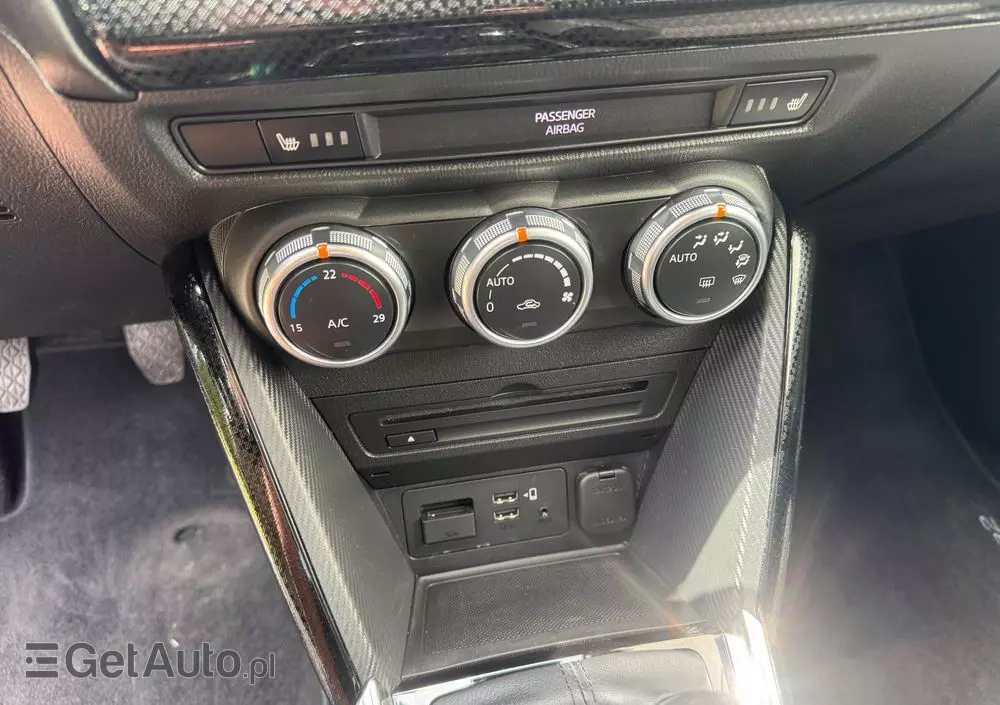 MAZDA 2 SKYACTIV-G 90 Center-Line