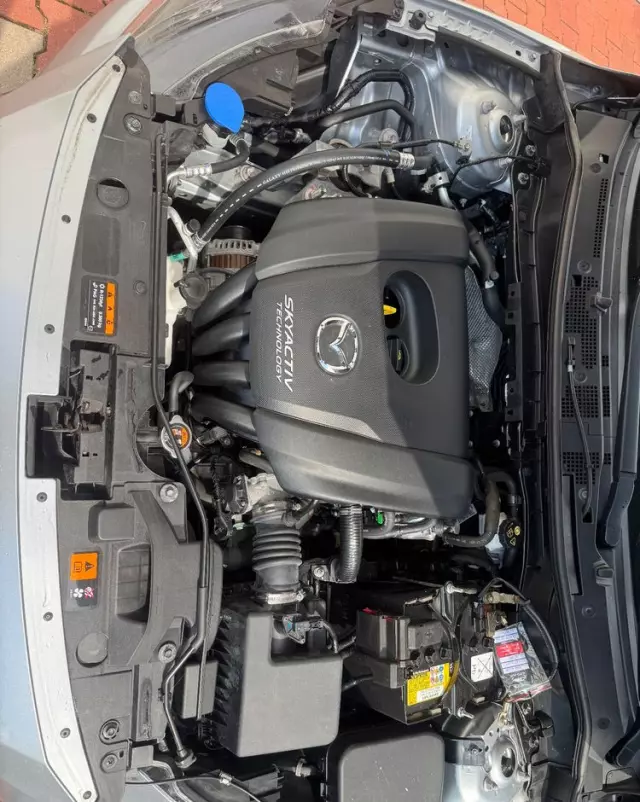 MAZDA 2 SKYACTIV-G 90 Center-Line