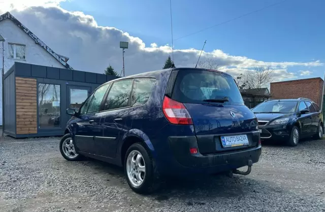 RENAULT Grand Scenic 