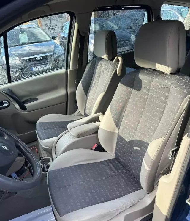 RENAULT Grand Scenic 