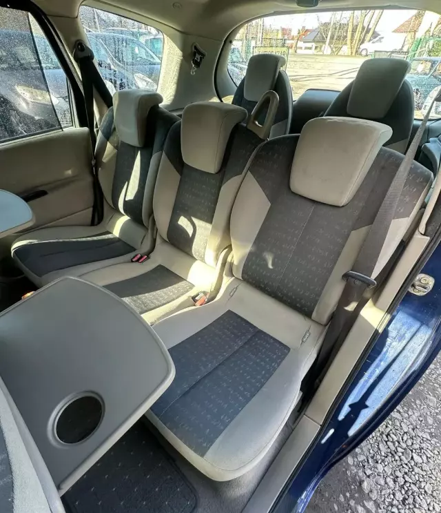 RENAULT Grand Scenic 