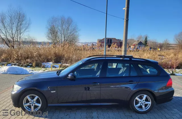 BMW Seria 3 320i (170 KM)