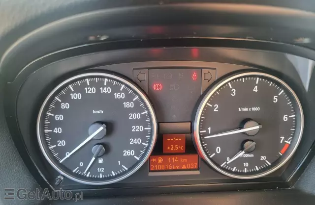 BMW Seria 3 320i (170 KM)