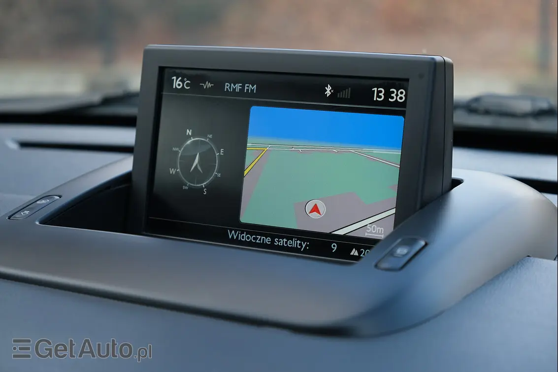 PEUGEOT 5008 Allure 150