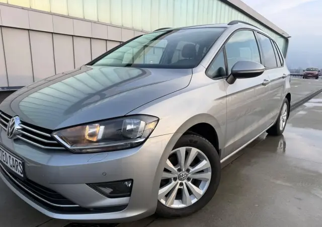 VOLKSWAGEN Golf Sportsvan 1.6 TDI (BlueMotion Technology) DSG Comfortline