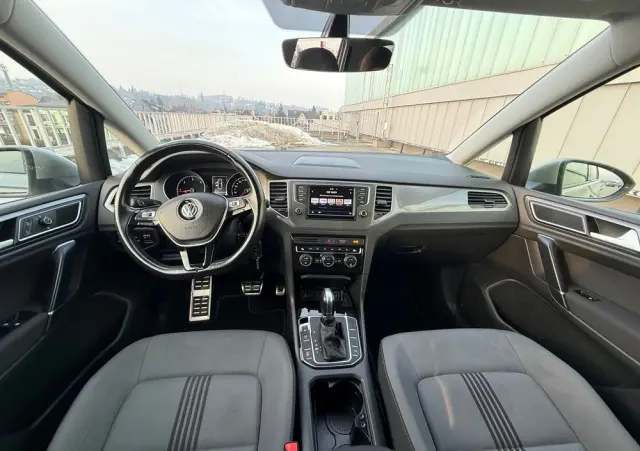 VOLKSWAGEN Golf Sportsvan 1.6 TDI (BlueMotion Technology) DSG Comfortline