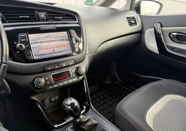 VOLKSWAGEN Golf Sportsvan 1.6 TDI (BlueMotion Technology) DSG Comfortline