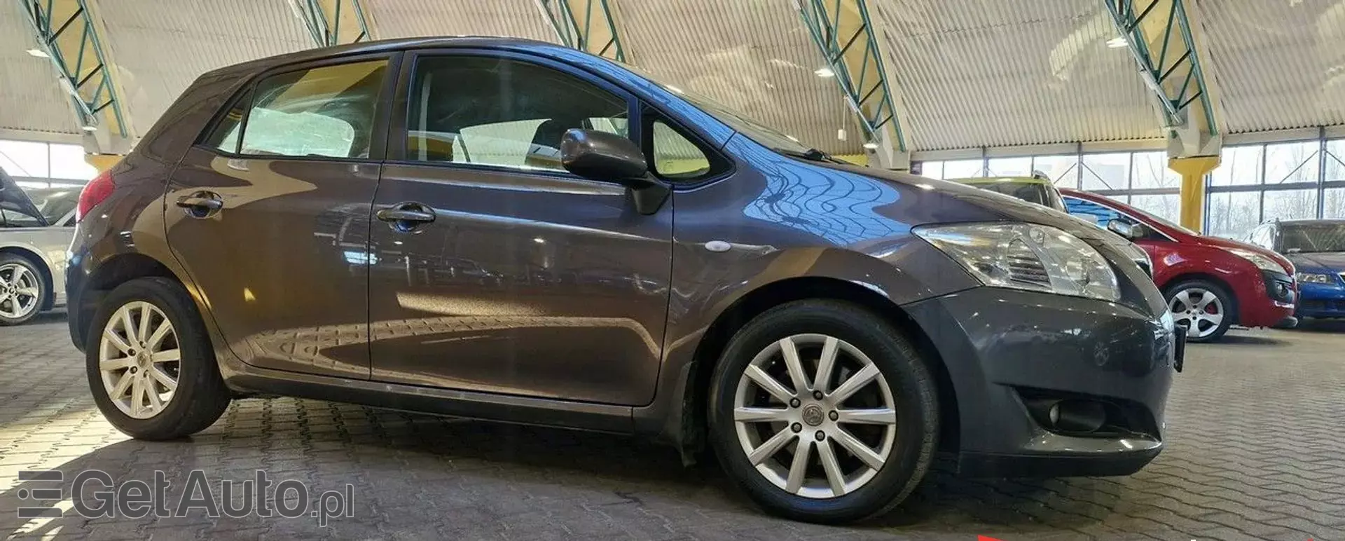 TOYOTA Auris 